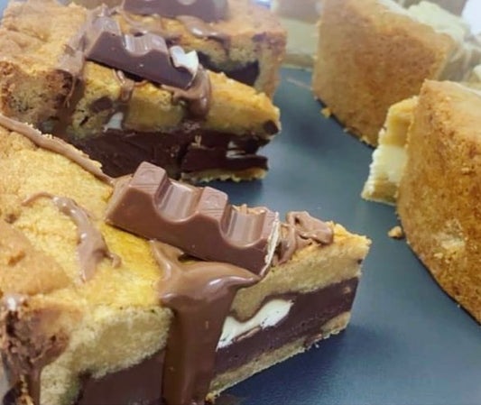 Kinder & Nutella Cookie pie